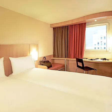 Hotel Ibis Lisboa Jose Malhoa Exterior photo